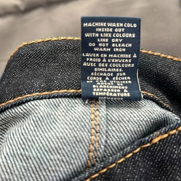 Marc by Marc Jacobs dark blue wash monogrammed size 8 mini skirt NWOT - Picture 8 of 8